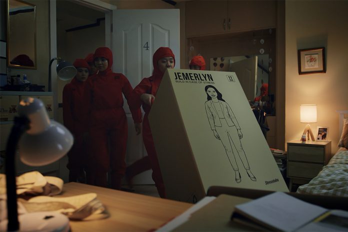 GIGIL & Stresstabs: New Campaign Shows How Stress Literally Tears Office Workers Apart